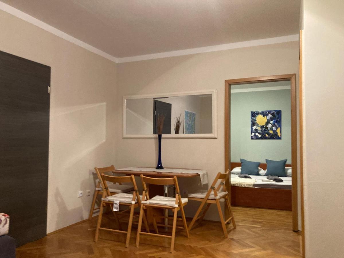 Guest House Adria Dugi Rat Exterior foto