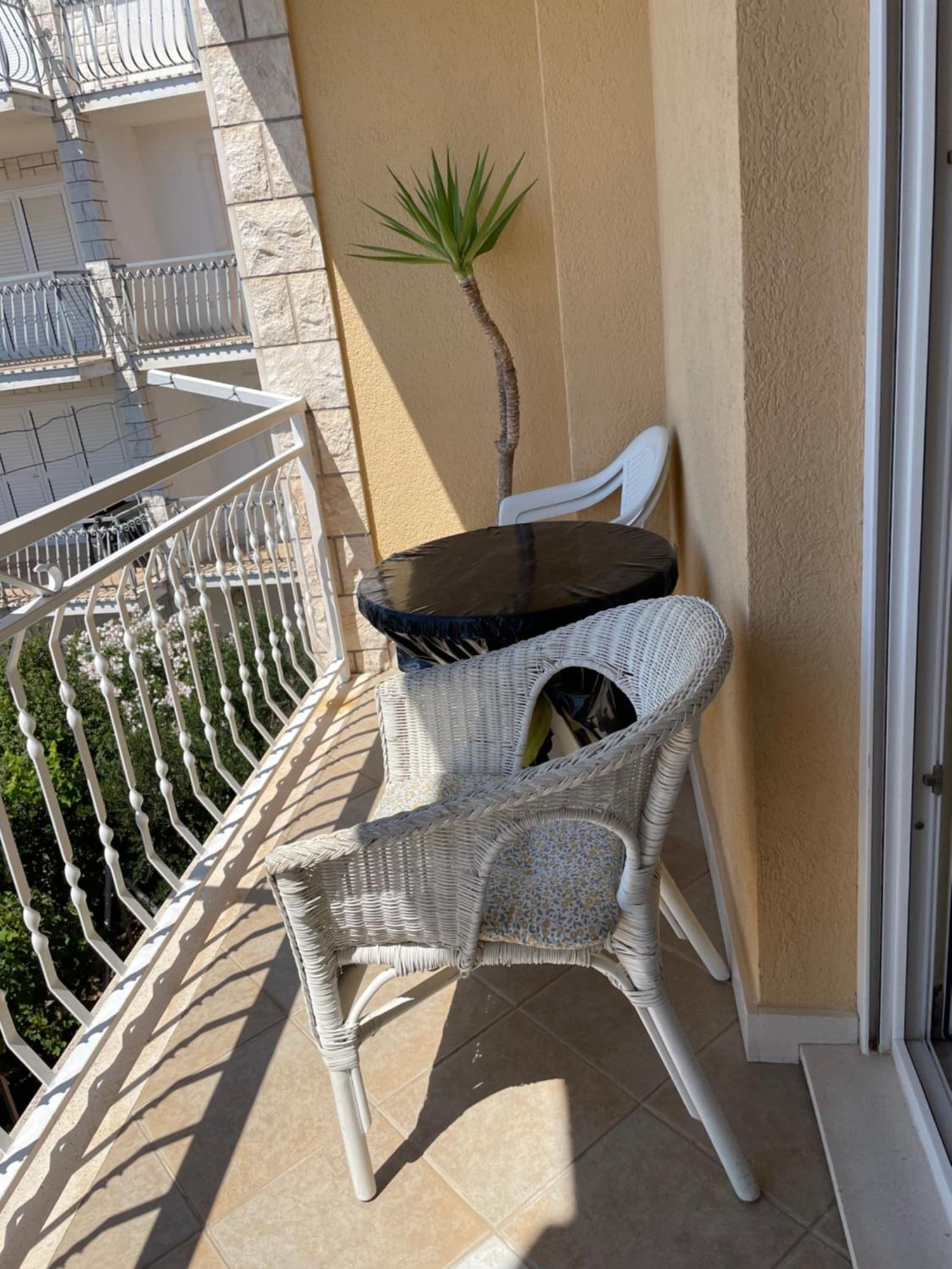 Guest House Adria Dugi Rat Exterior foto